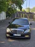 Mercedes w221 long business 4x4 perne