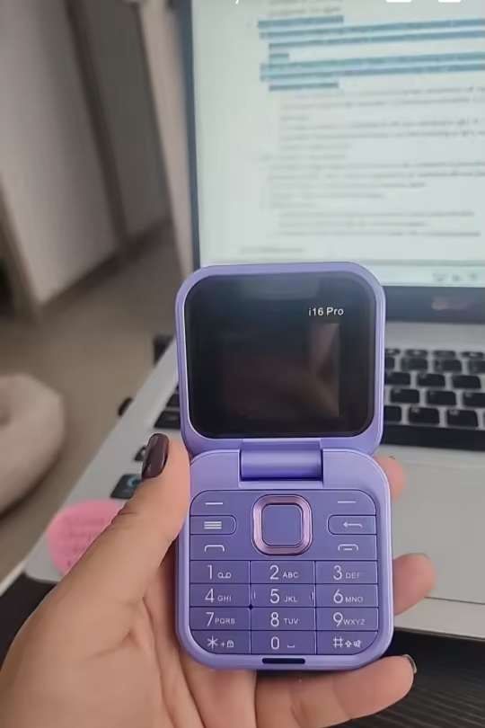 24 месеца гаранция Сгъваем мобилен телефон i16 Pro – 2 SIM, камера, фе