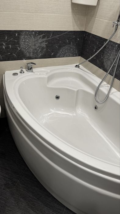 Хидромасажна вана