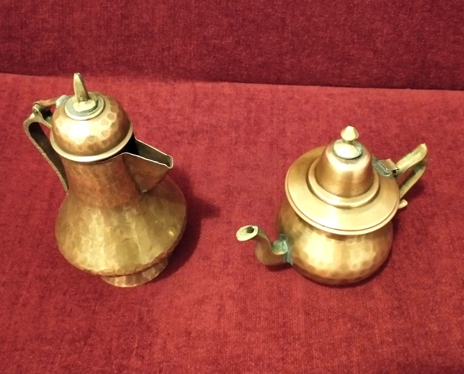Set de ceainice arabesti din cupru, secolul XIX