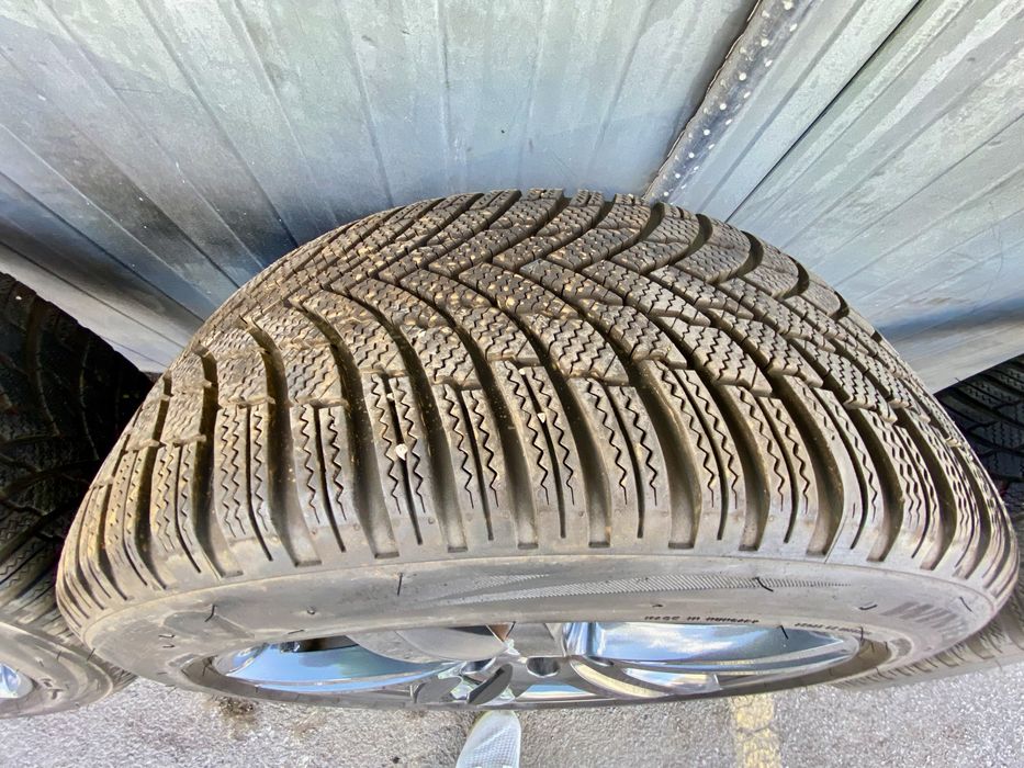 Джанти със зимни гуми за Ауди Q7 275/45/20