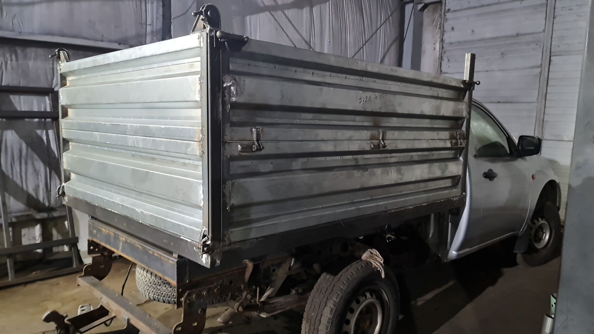 Bena basculabila Toyota Hilux Mitsubishi L200 Mazda BT 50 b2500 ARO