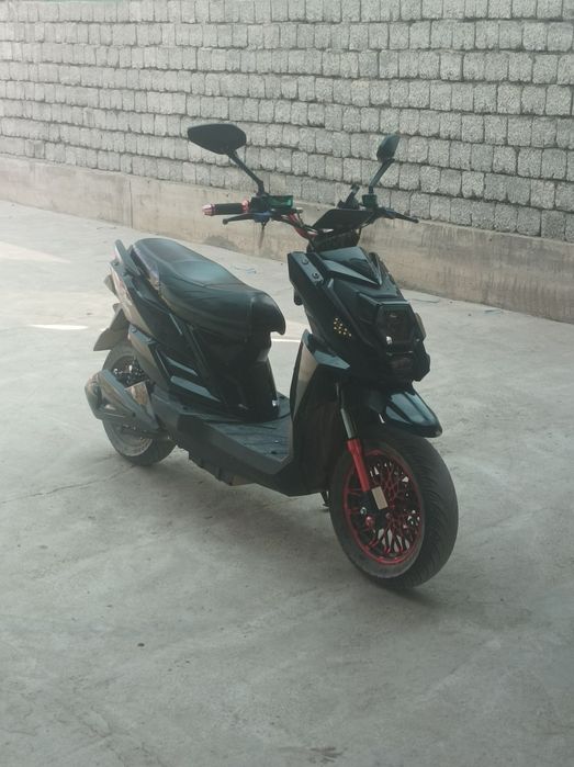 Nomi redline bitta zaryatda 50 60 km yuradi tezli 70 75 probek 7000 km