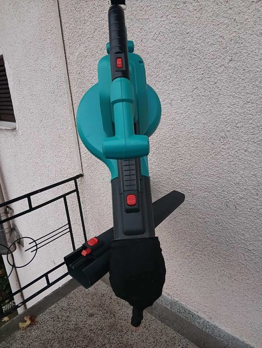 Електрическа метла GARDENA