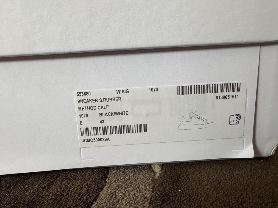 Чисто нови Alexander Mcqueen обувки