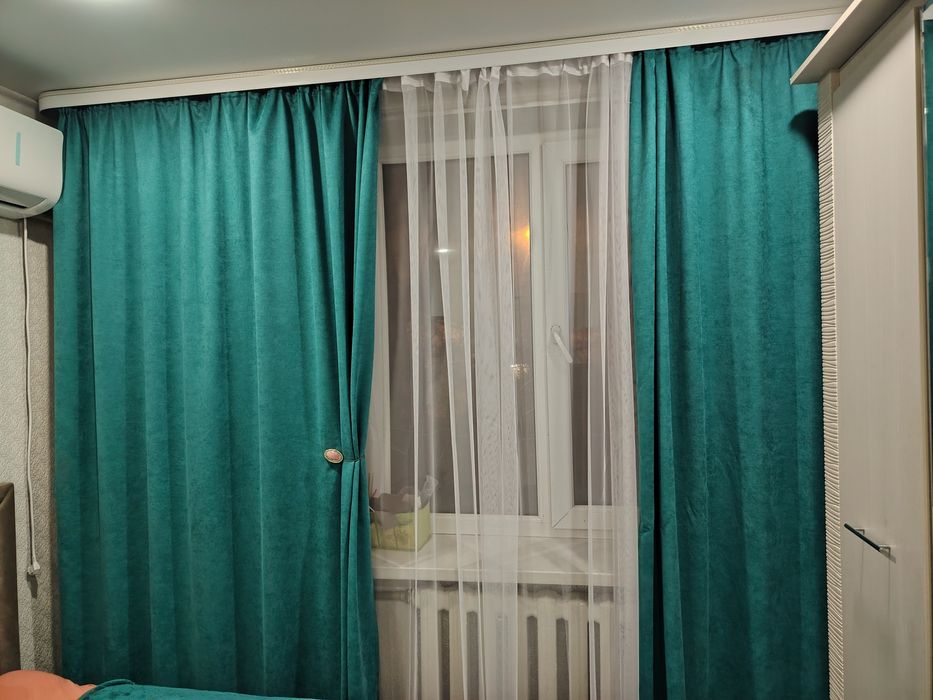 Продам шторы 3метра 2.40выс