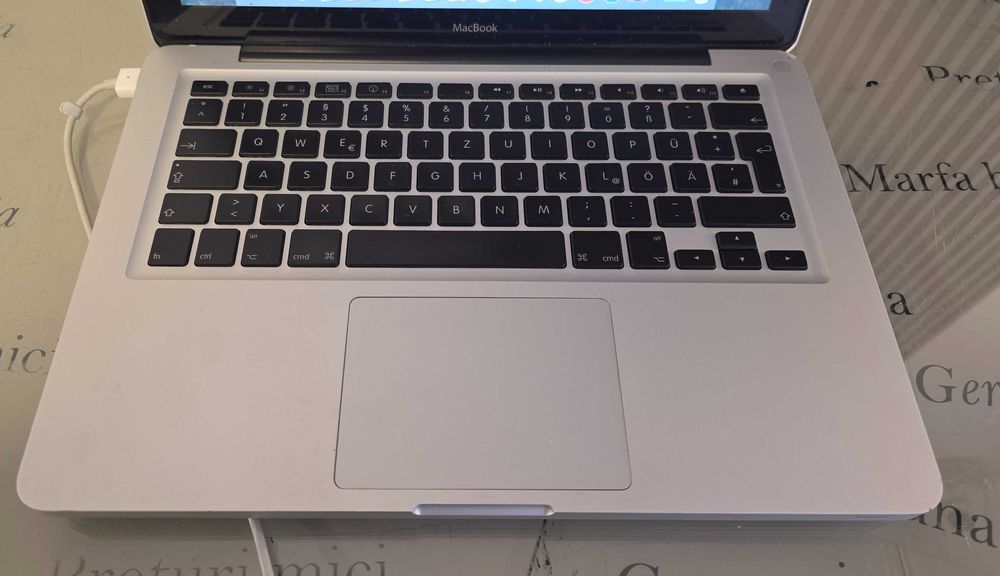 Laptop core i5 - Apple Macbook A1278 - functional,instalat,complet