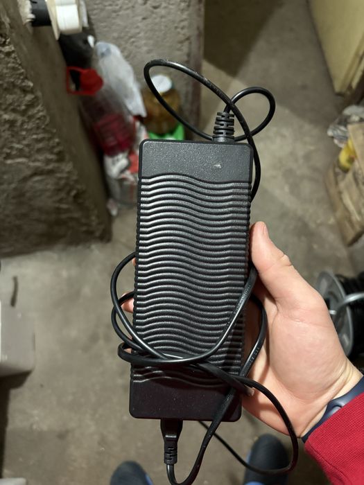 Зарядно устройство за kukirin g4