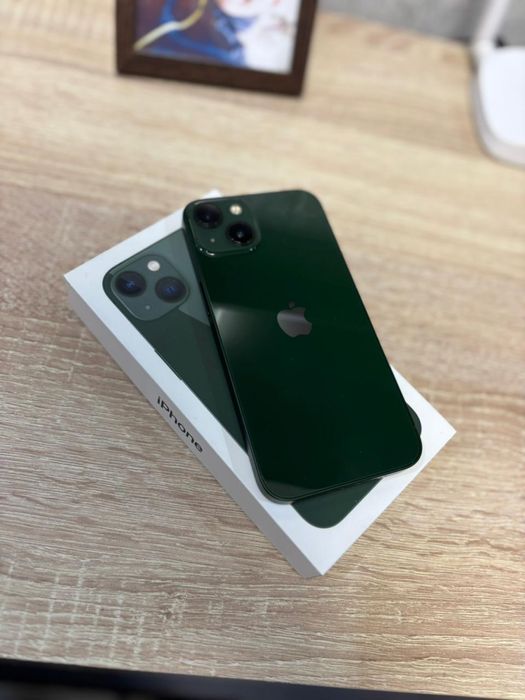 Продам 13 IPhone  128 ГБ