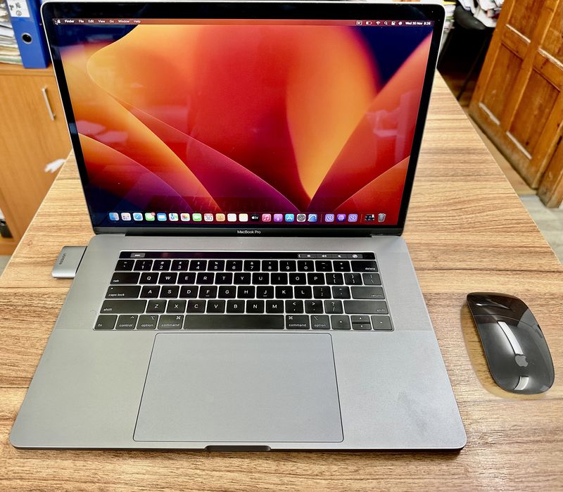 Лаптоп MacBook Pro 2018, 15-inch, Space gray