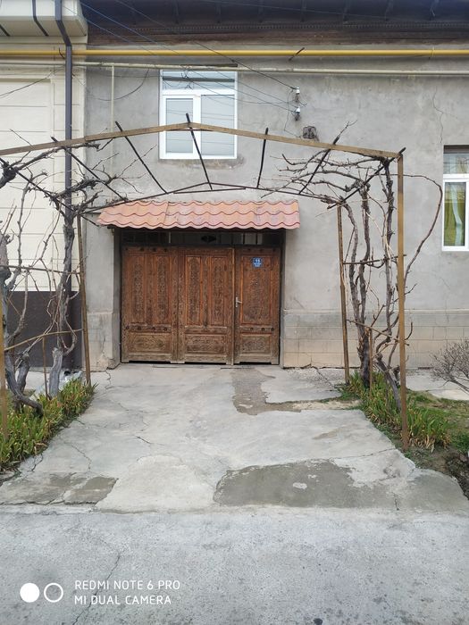 Ho'vli Uy sotiladi 5, 8 so'tix