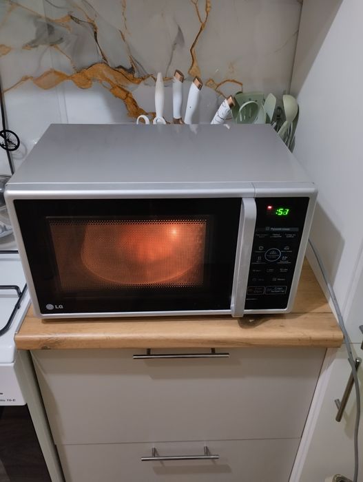 Продам микроволновку