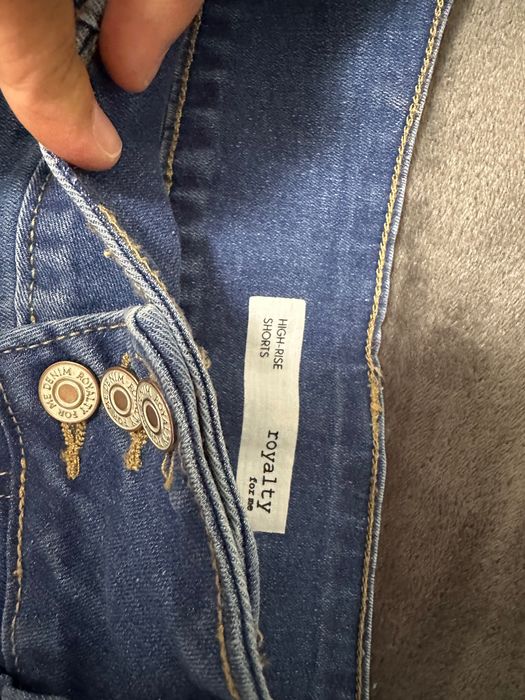 Pantaloni scurți din denim eleganti