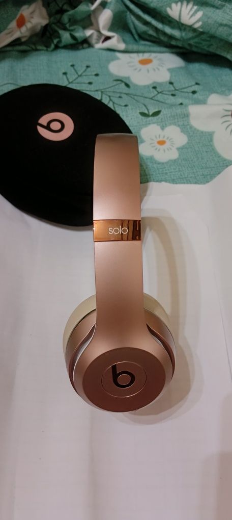 Наушники Beats оригинал
С активном звукоподовлением.
В идеал