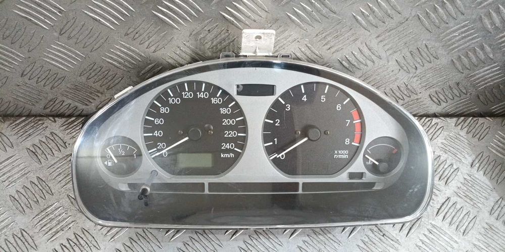 Километраж Mitsubishi Carisma 2002г.