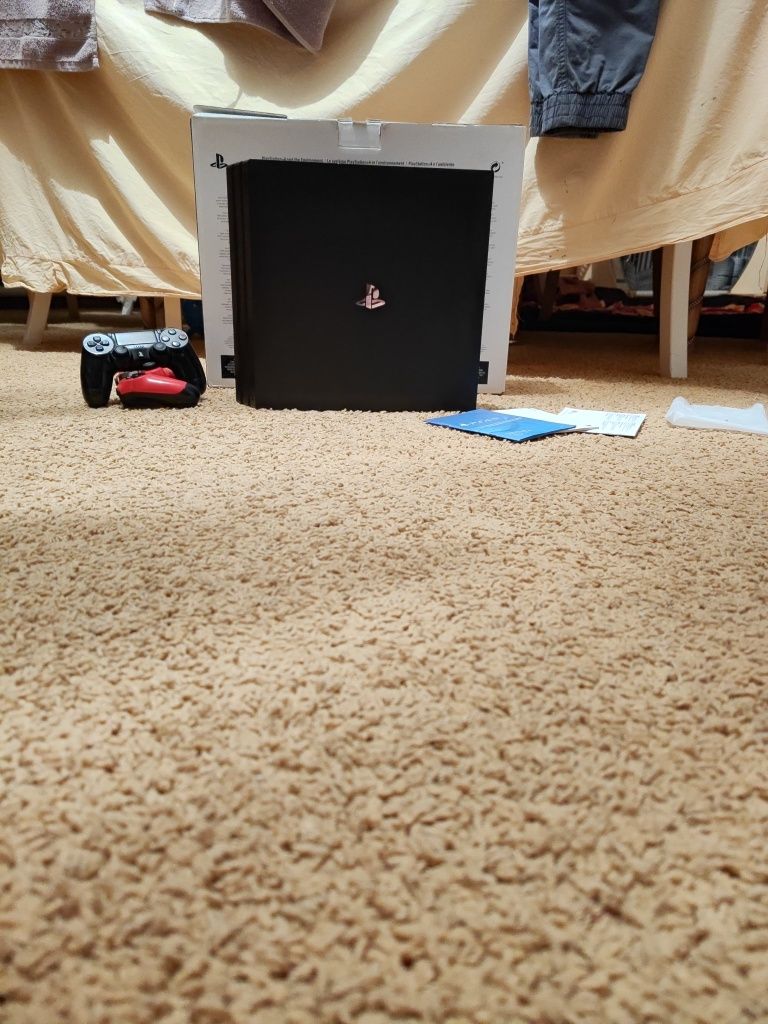 PS4 Pro — Состояние: КАК ИЗ МАГАЗИНА