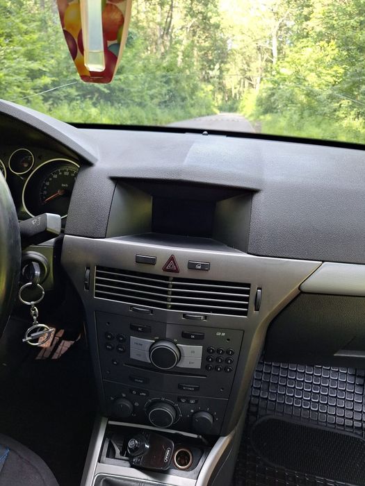 Opel astra h 1.7 pentru piese sau intreg