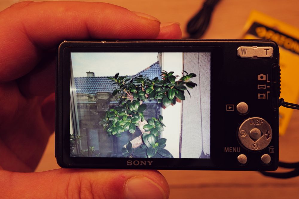 Aparat foto Sony Cybershot 14Mp Zeiss compact digital incarcator