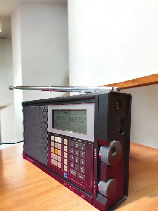 Radio Grundig satellite (3buc)