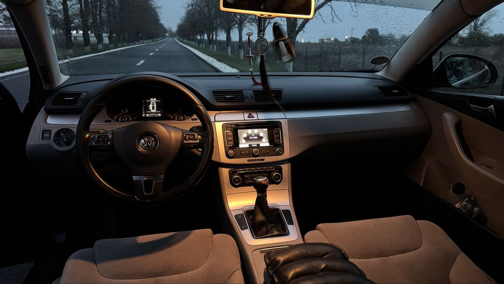 Vand VW Passat B6 2010
