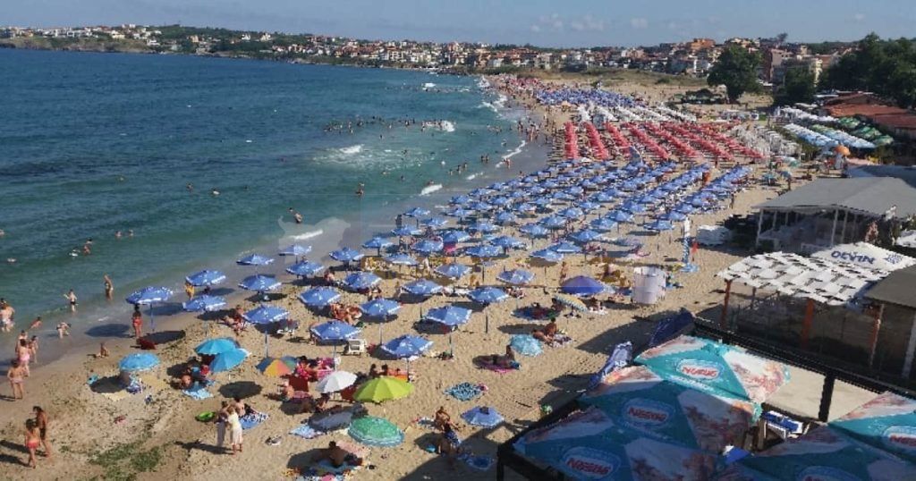 Продава се Двустаен апартамент в Созопол - 75 кв.м за 1074 €/кв.м - Снимка #11