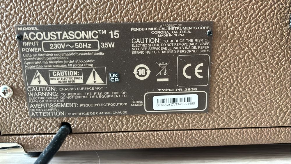 гитарный комбик Fender Acoustasonic 15 Beige