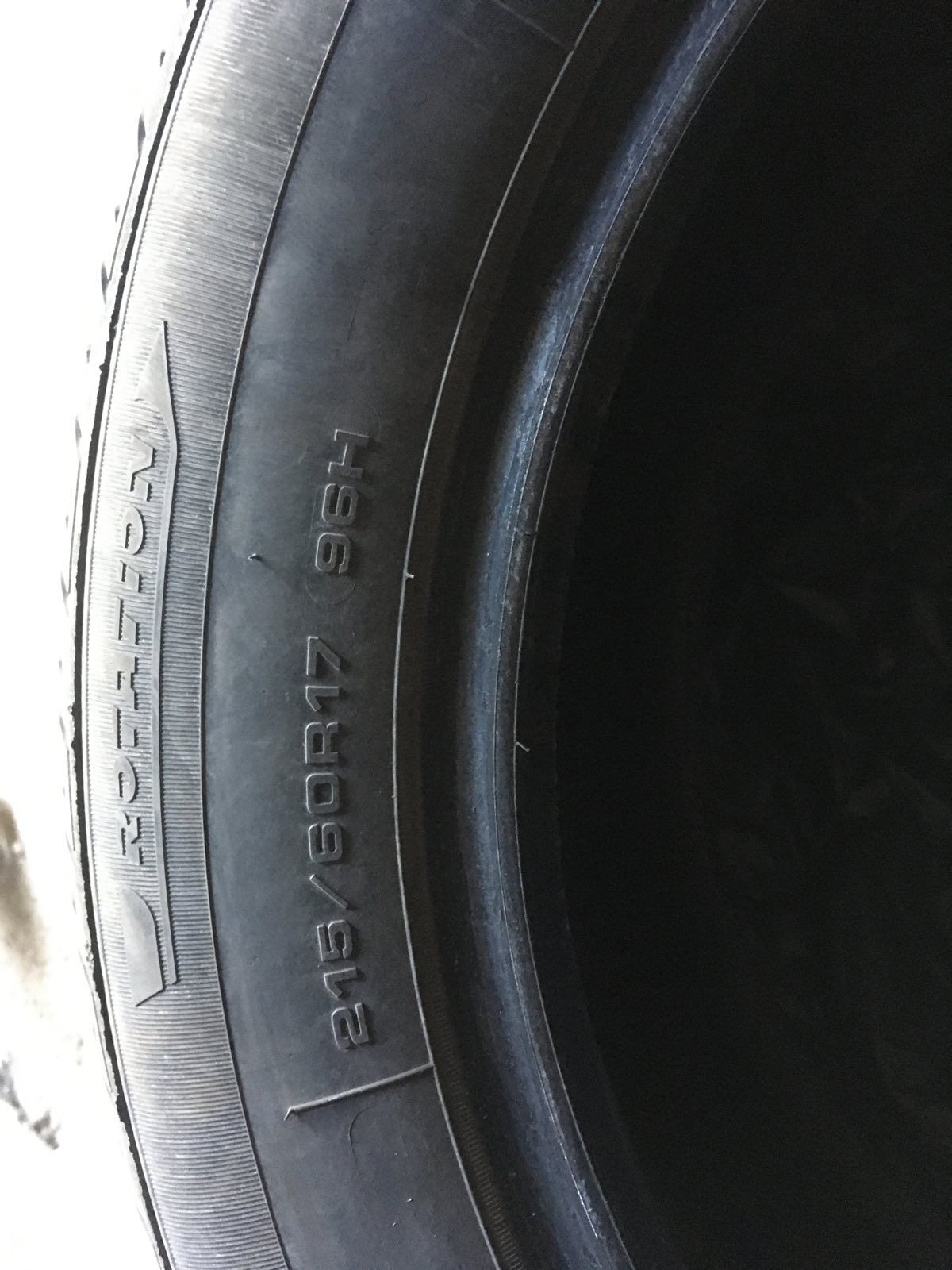 Продавам 2 бр. зимни гуми Fulda Kristall Control SUV 215/60 R17 96H ,