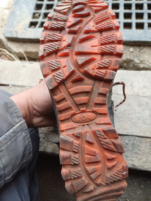 Зимние рабочие ботинки 37 размер