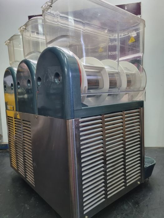 Aparat pentru suc Granita (suc cu fulgii de ghiață) GBG