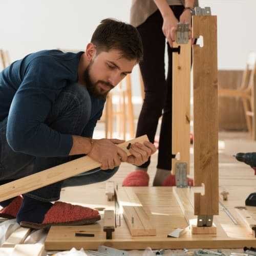 Сборка и разборка мебели, ремонт — услуги опытного мебельщика!