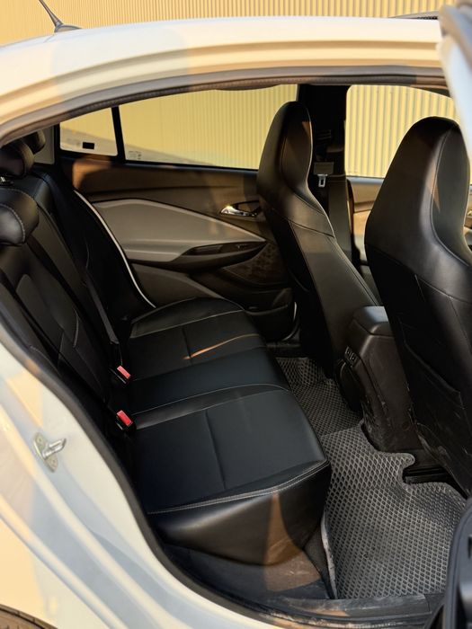 Onix premier 2024 toza