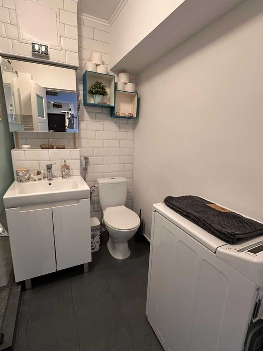 Inchiriez apartament 2 camere cu loc parcare, zona Tomis 3