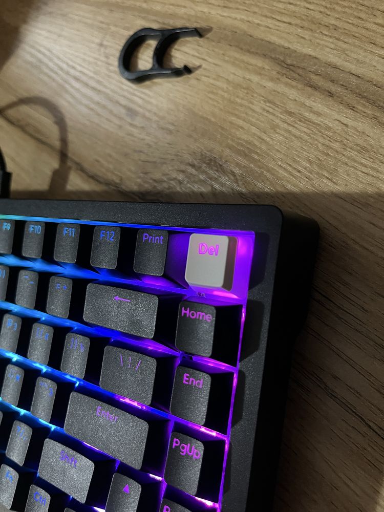 Red Square Encore с pudding keycaps
