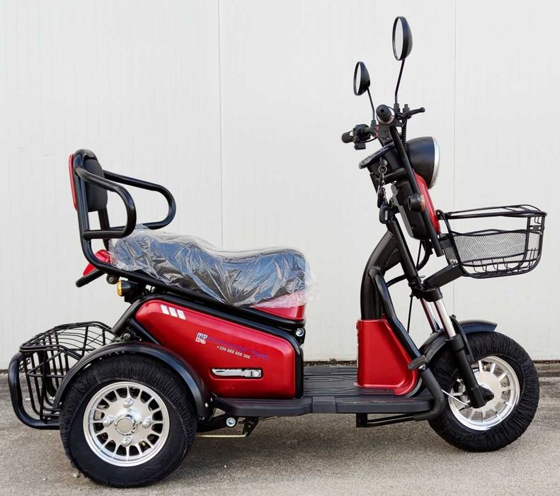 Електрическа триколка двуместна EcoWay модел M3 червена