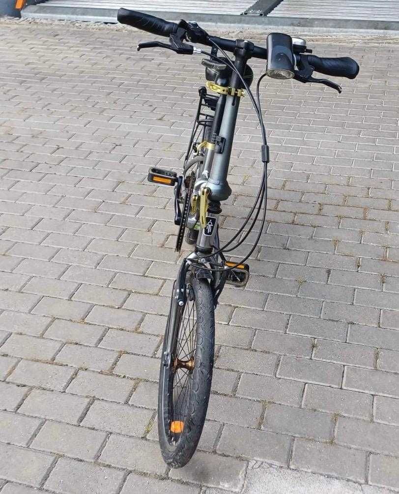 Vând bicicleta pliabila B-Twin