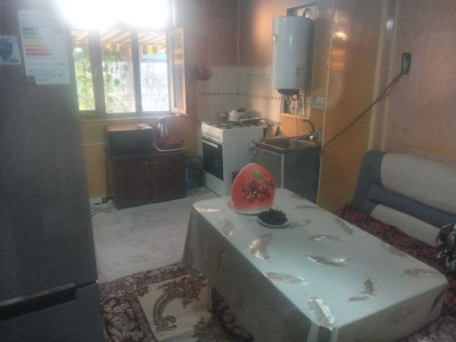 kivartira sotiladi 2 xonali