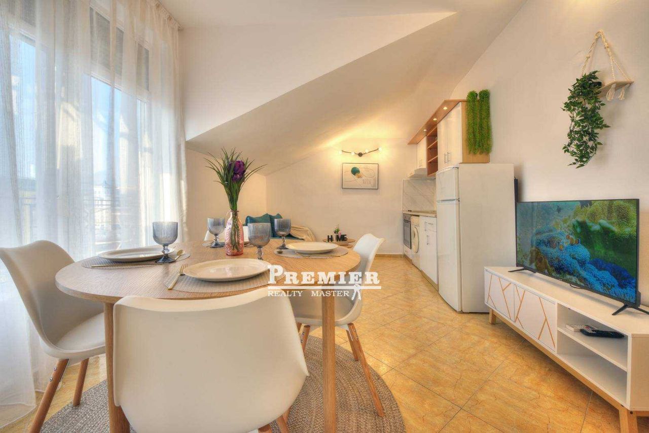 Продава се Двустаен апартамент в к.к. Слънчев бряг - 55 кв.м за 1037 €/кв.м - Снимка #12