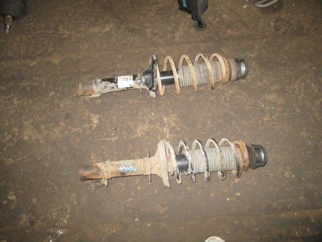 Amortizoare telescoape arcuri flanse fata Golf 4 Bora motor 1,9 TDI