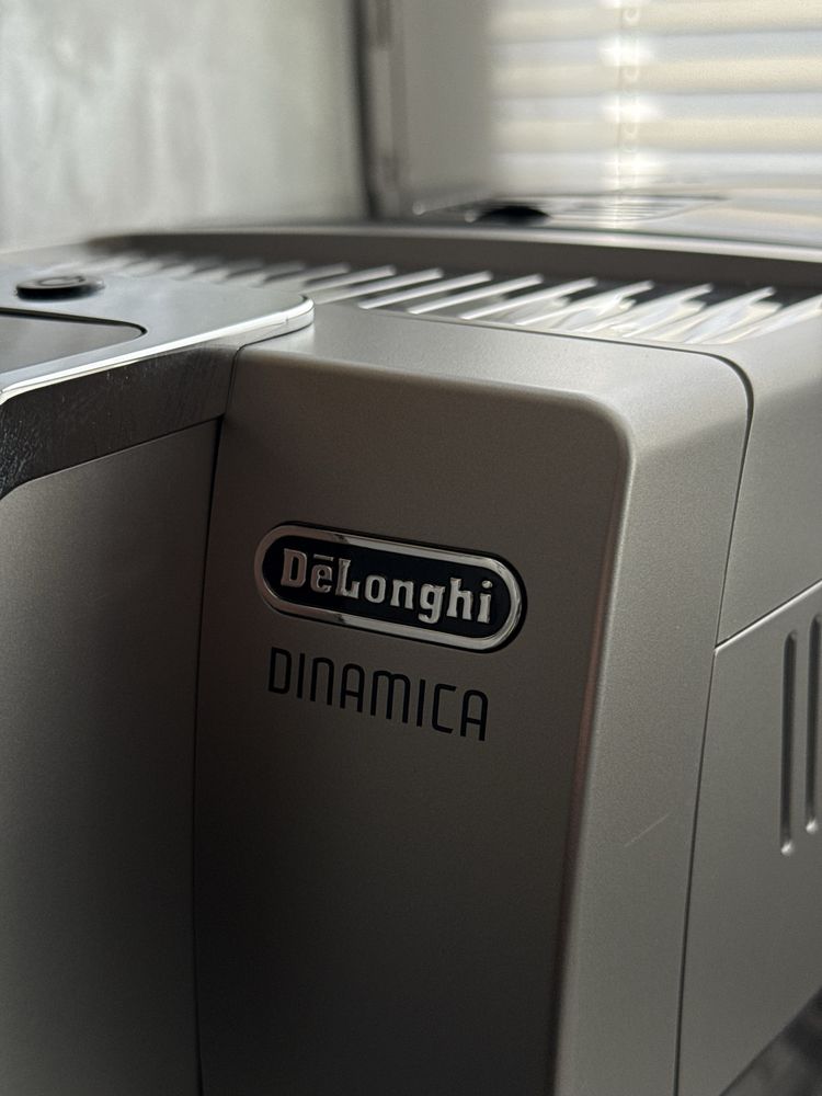 Кофемашина Delonghi , с коробкой и документами