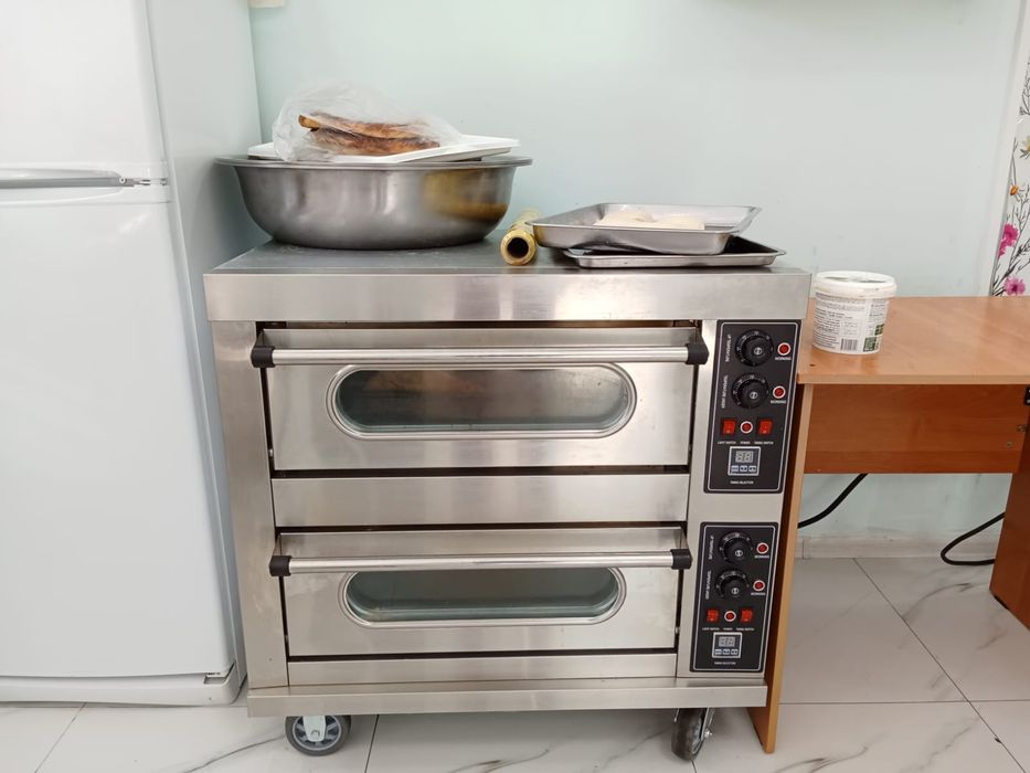 Продам печь духовку срочно