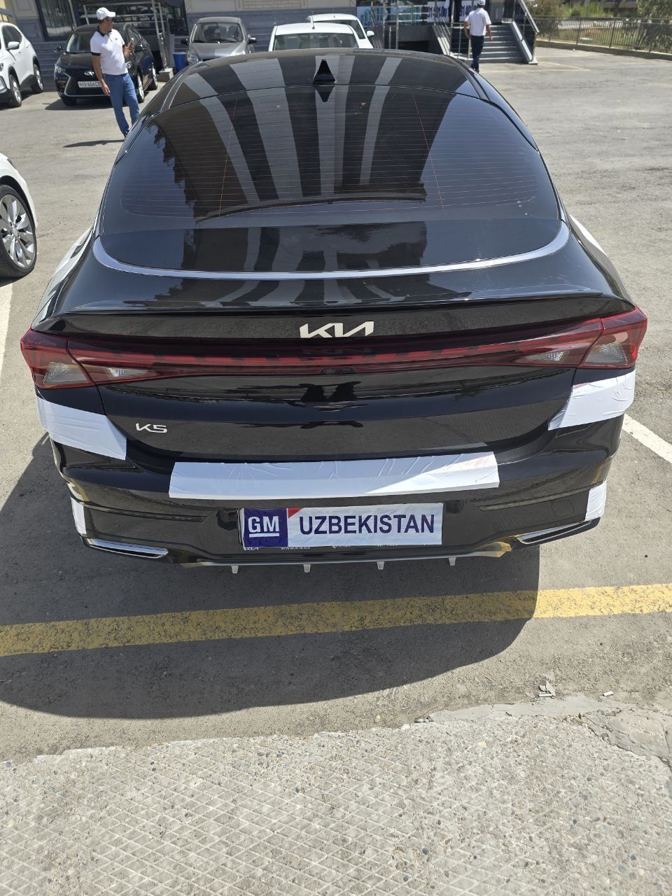 Kia k5 sotiladi 2-pozitsiya