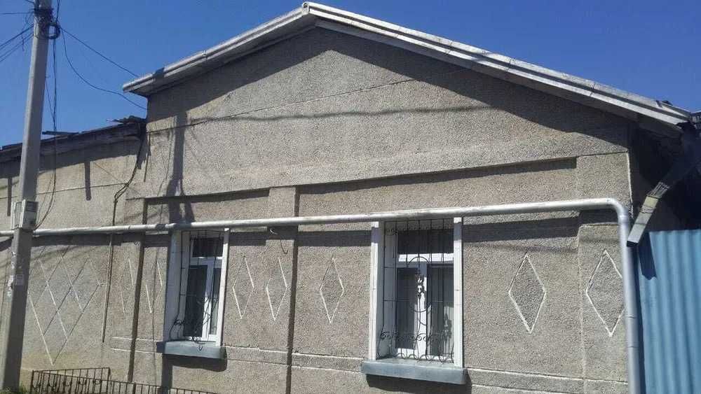 Срочно сдается дом рядом с Рисовым рынком,5 комнат,4 сотки.