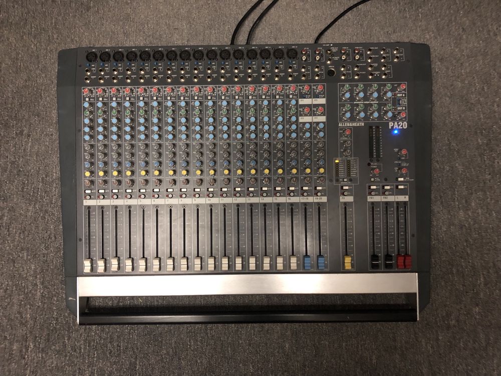 смесителен пулт ALLEn & HEATH PA20