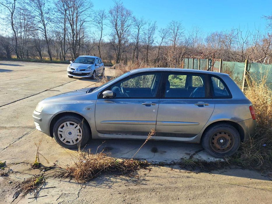 Vand FIAT STILO  2006 , MOTOR 1.9, Pentru Dezmembrari