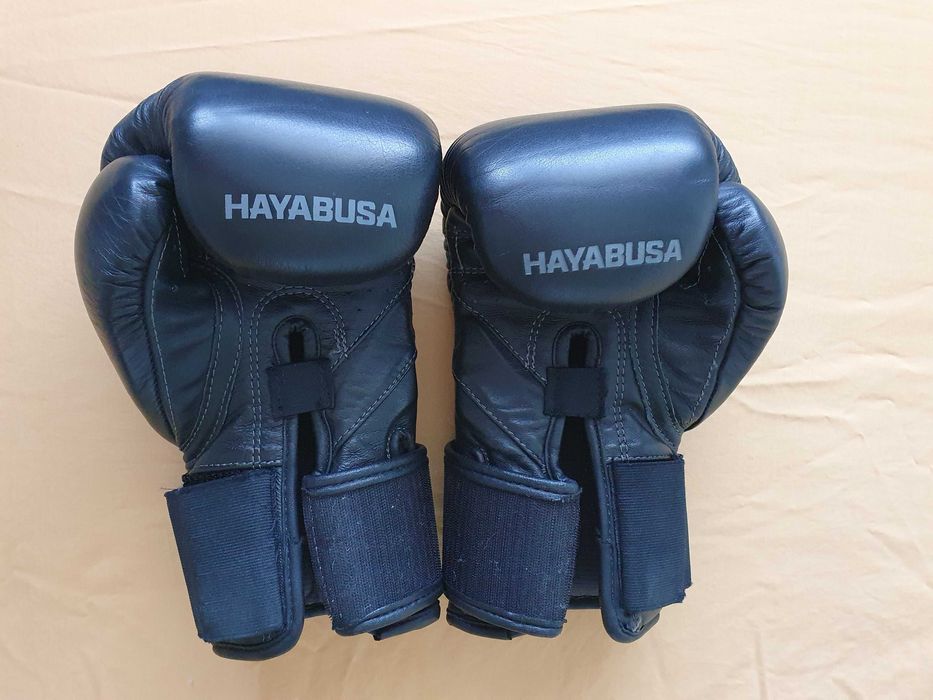 Боксови ръкавици HAYABUSA