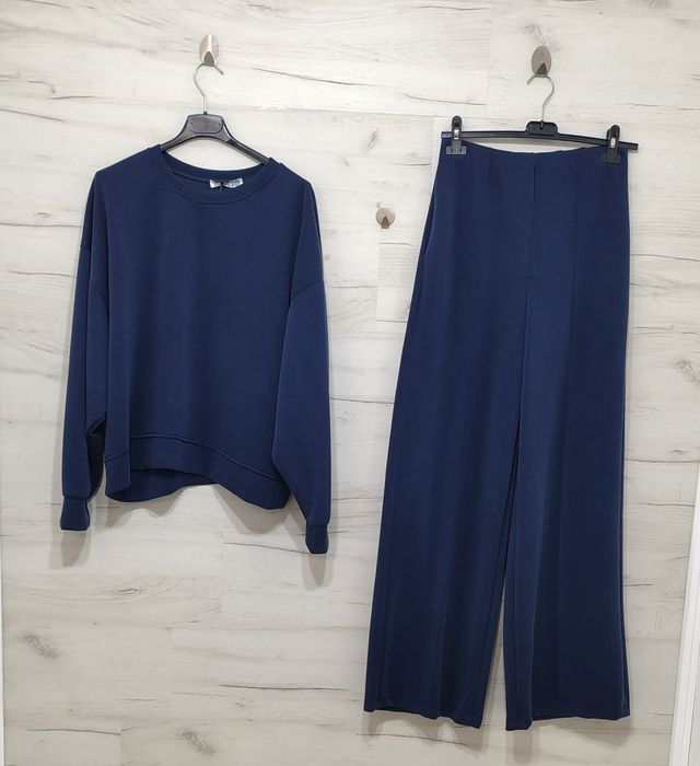 Дамски спортни екипи