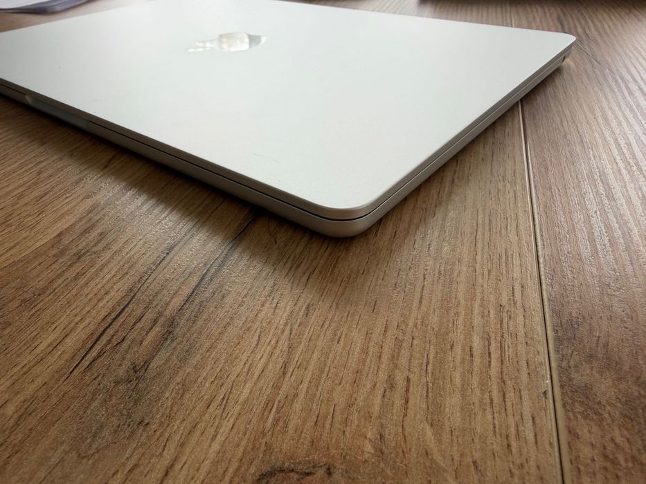 MacBook Air 13" M4 Chip 10-CPU, 8-GPU, 16RAM, 256SSD ГАРАНЦИЯ 22.5.26г