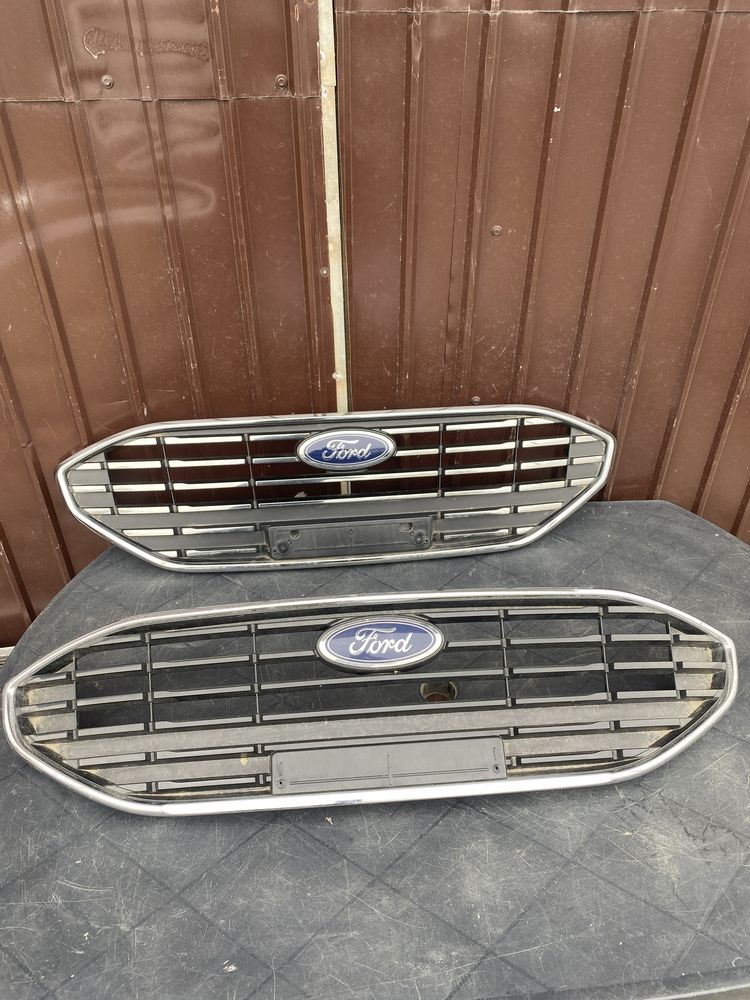 Grila centrala ford fiesta mk8