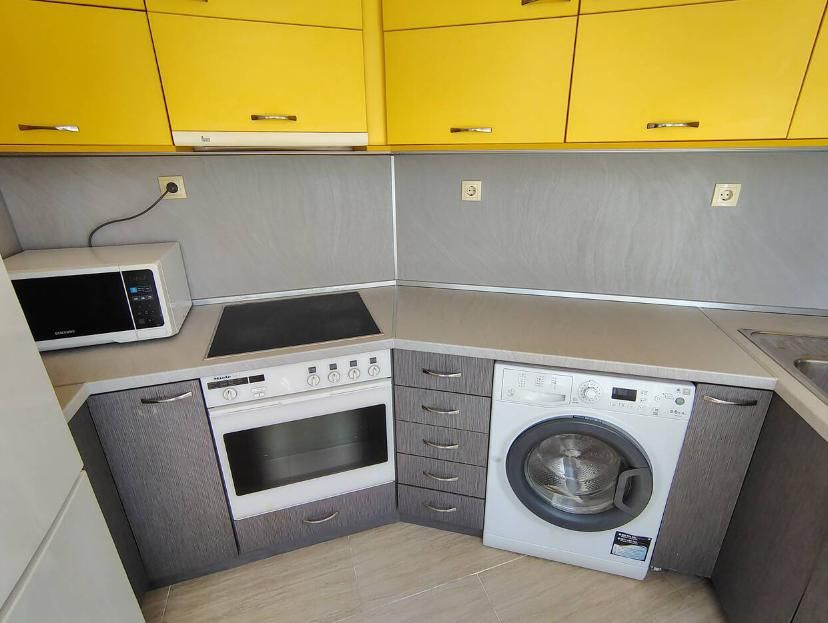 Дава се под наем Двустаен апартамент в Пловдив, Тракия - 74 кв.м за 350 € - Снимка #2