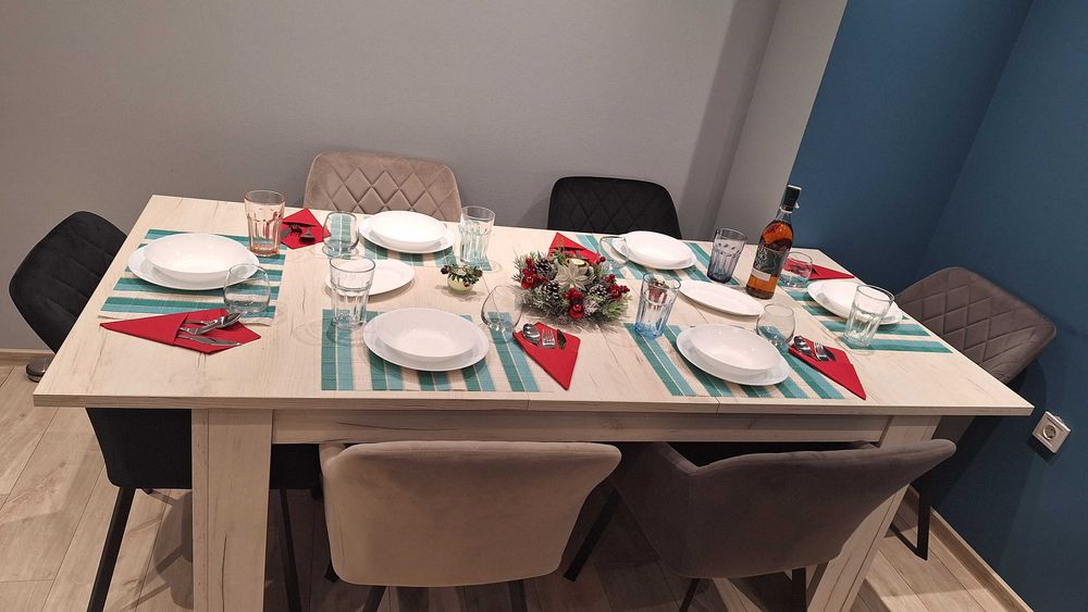 Разтегателна трапезна маса - 160-200см